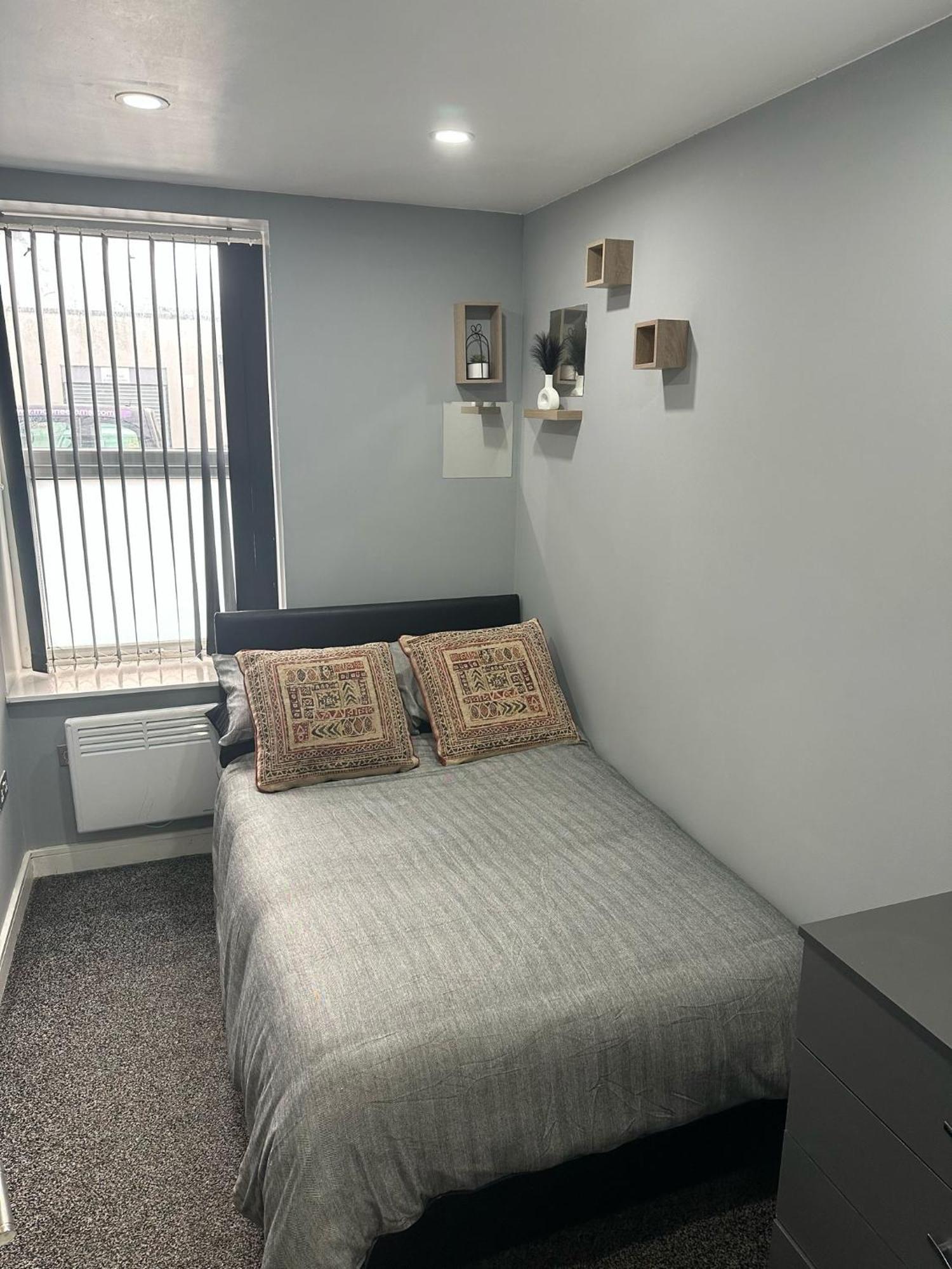 2 Bedroom Flat With Hot Tub Cardiff Luaran gambar